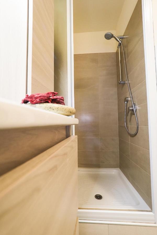 Rivacanze Apartments لاليو المظهر الخارجي الصورة